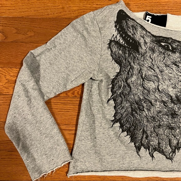 Off the Shoulder Wolf Sweatshirt, Size Small , oversized - Picture 6 of 9